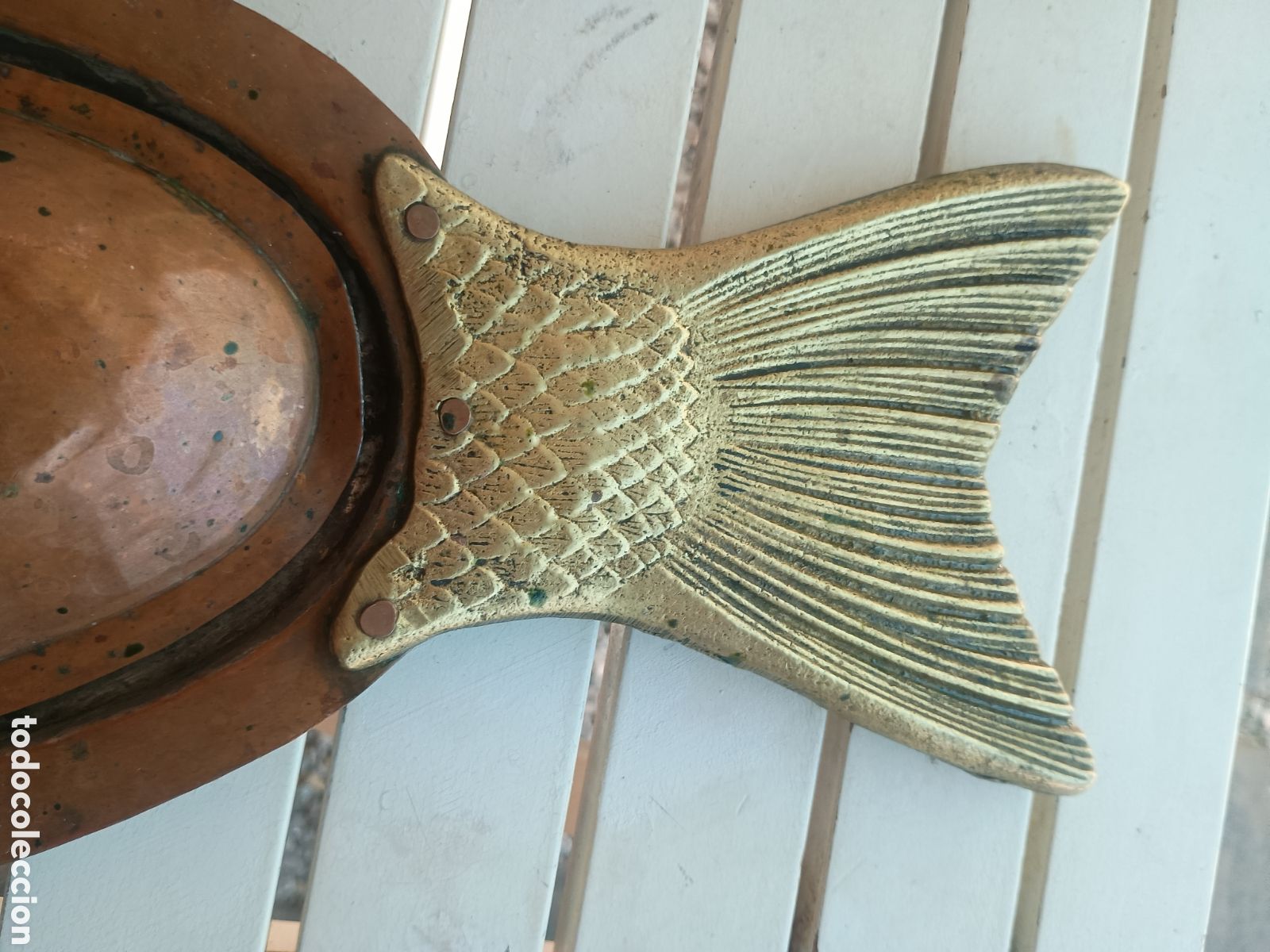 Antig&uuml;edades: Bandeja bronce y cobre pescado - Foto 4