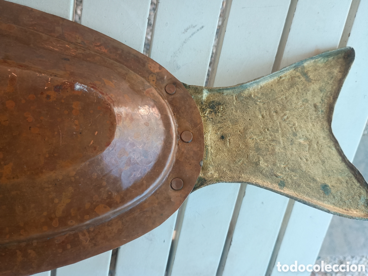 Antig&uuml;edades: Bandeja bronce y cobre pescado - Foto 9