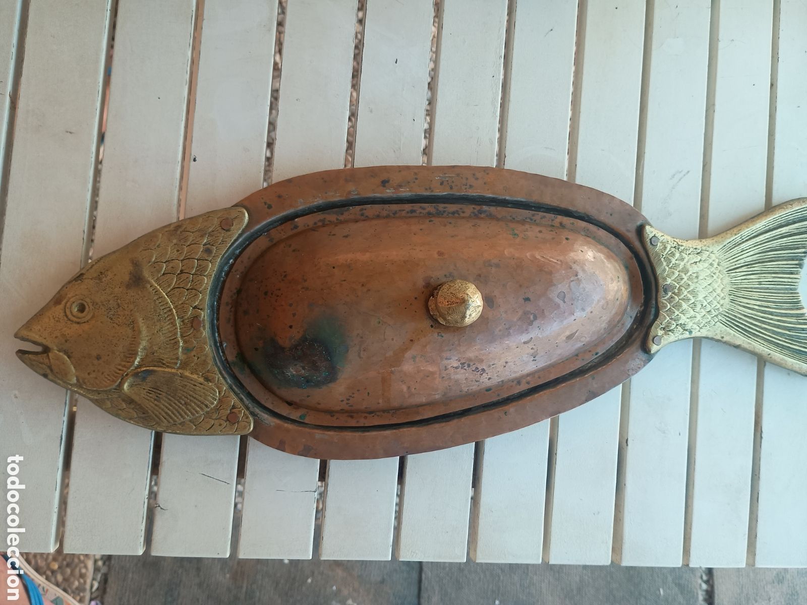 Antig&uuml;edades: Bandeja bronce y cobre pescado