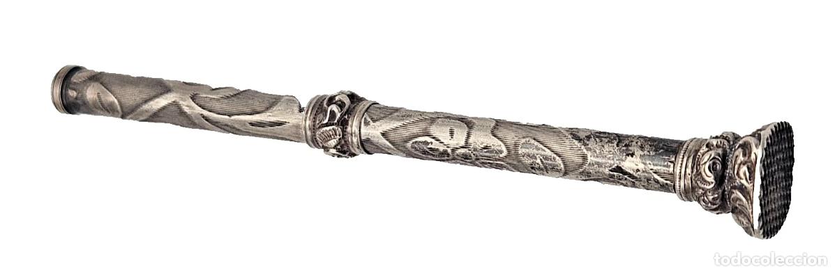 Antig&uuml;edades: FIN XIX SIECLE PORTE MINE CRAYON RETRACTABLE AVEC CACHET EN ARGENT CISELE