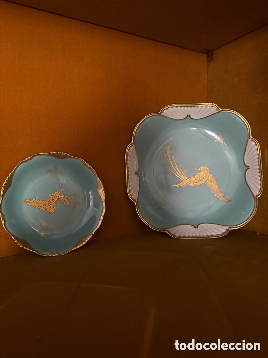 Oggetti Antichi: Pareja de platos decorativos vintage de porcelana turquesa y dorada con aves, mediados del siglo XX