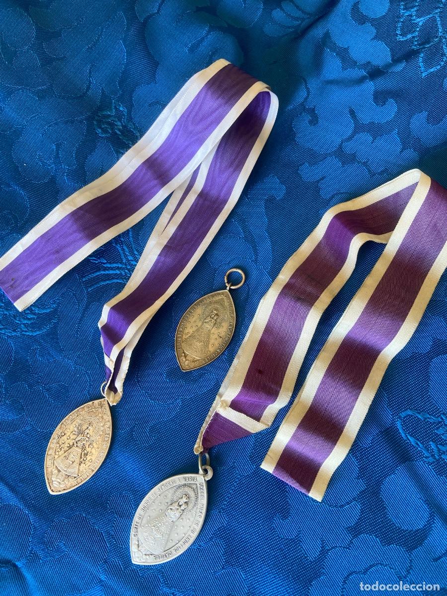 Antig&uuml;edades: 3 MEDALLAS CORTE DE HONOR DE SE&Ntilde;ORAS A MAR&Iacute;A SANT&Iacute;SIMA DEL PILAR