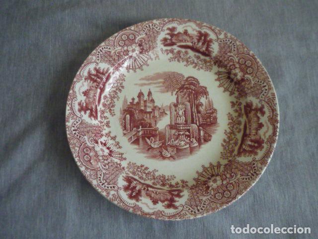 Antiguidades: PLATO DE LA CARTUJA EN ROJO 22 CM