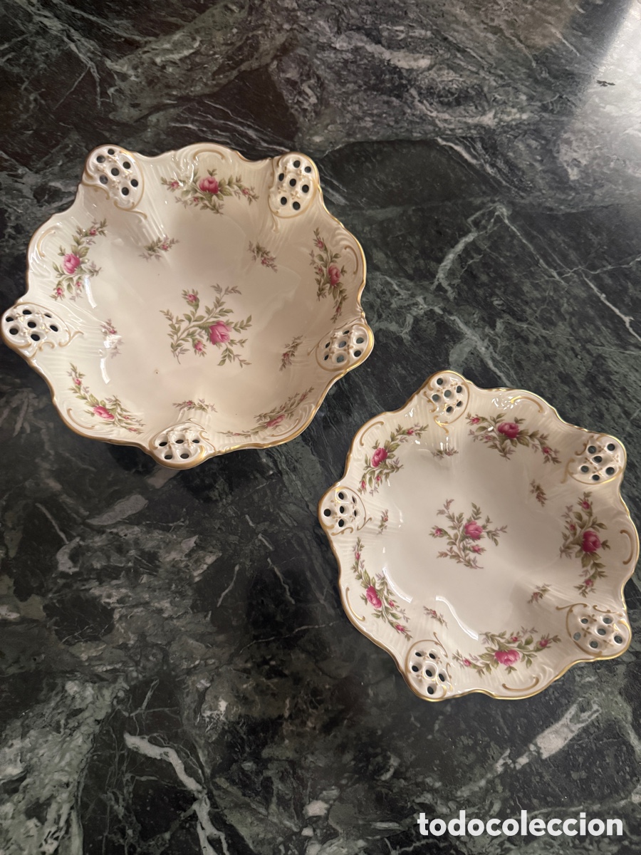 Antig&uuml;edades: Pareja de centros Rosenthal Classic Rose Collection, porcelana alemana calada con rosas y dorado