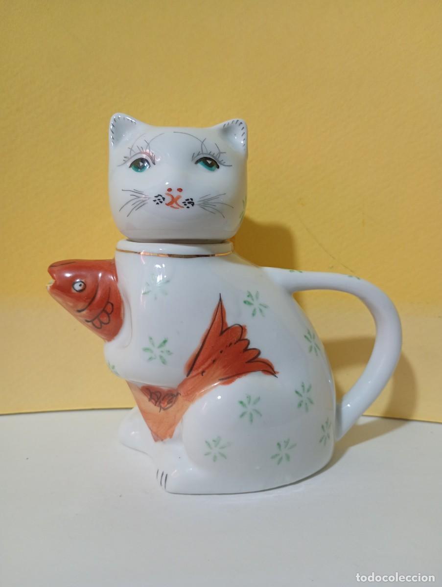 Antig&uuml;edades: JARRITA PEQUE&Ntilde;A CON FORMA DE GATO DE PORCELANA CHINA