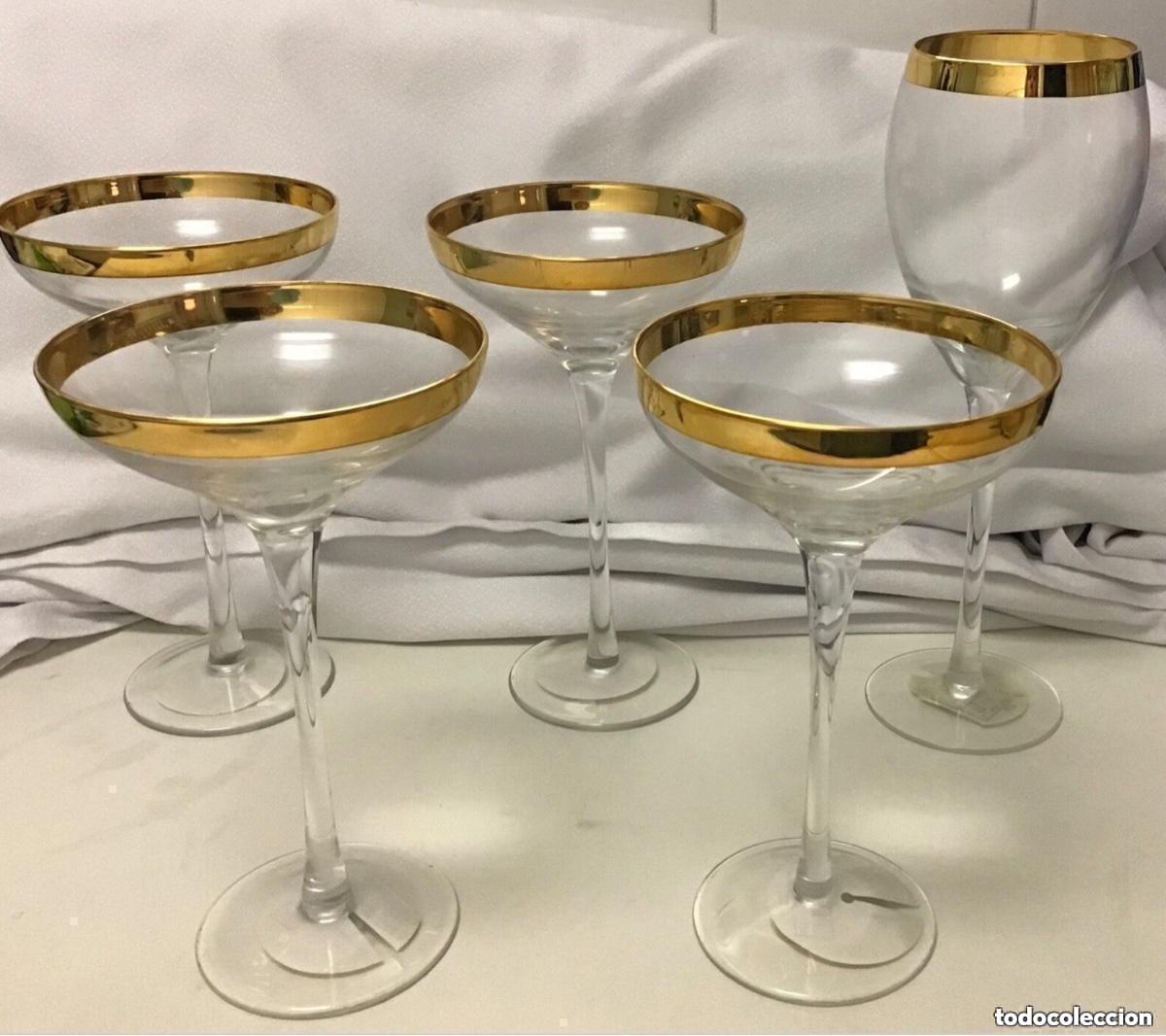 Antig&uuml;edades: JUEGO DE OCHO COPAS DE CHAMPAGNE CON BORDE DORADO NUEVAS CHAMPAN