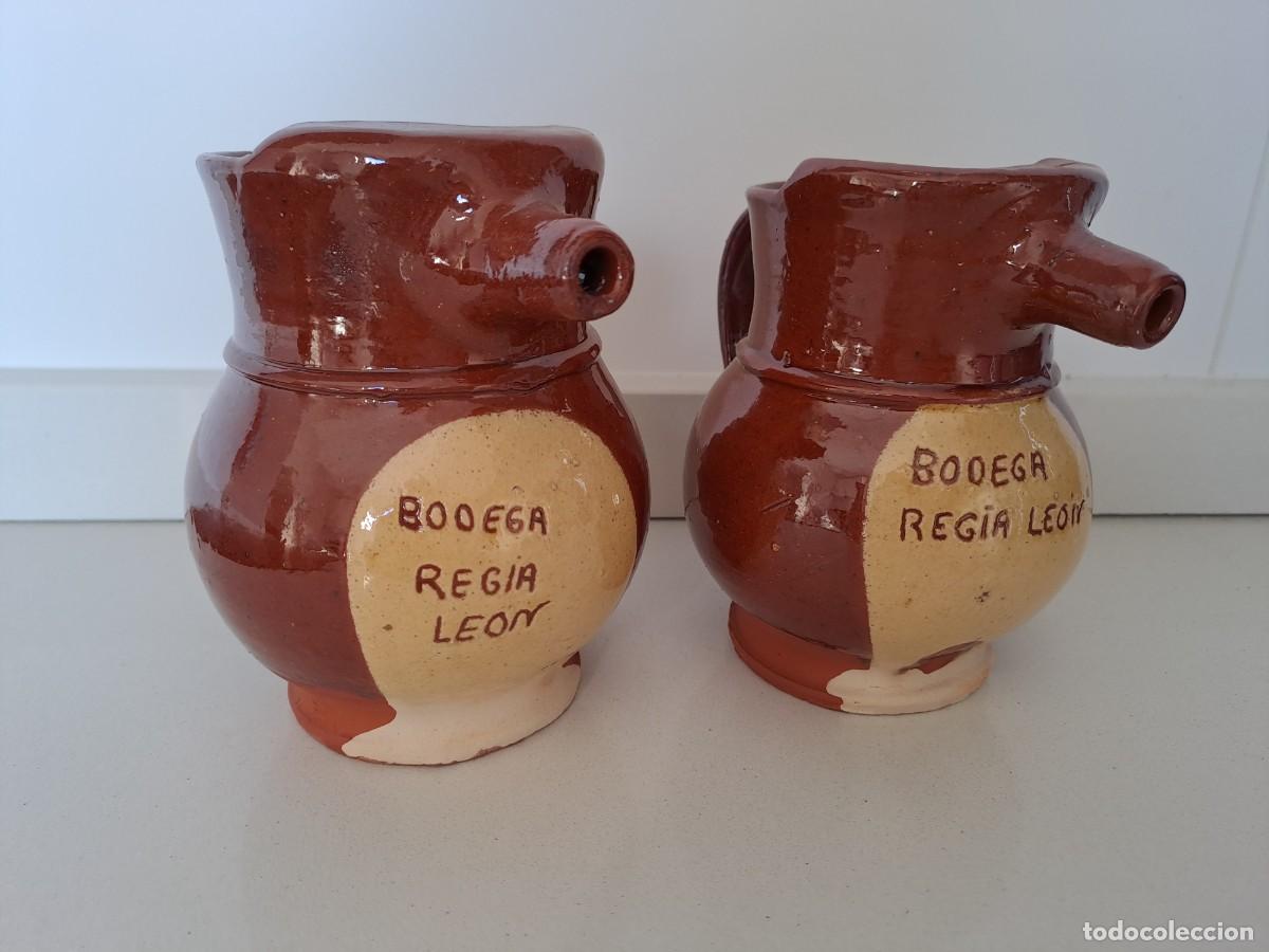 Antig&uuml;edades: 2 jarras barro artesanales BODEGA REGIA LEON