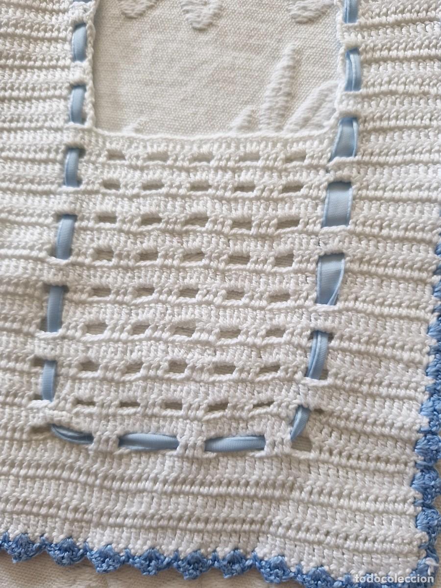 Antig&uuml;edades: DOS BABEROS EN CROCHET ARTESANALES - Foto 2