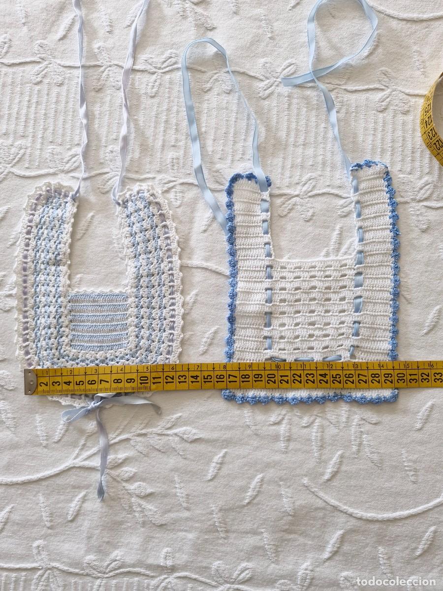Antig&uuml;edades: DOS BABEROS EN CROCHET ARTESANALES - Foto 4