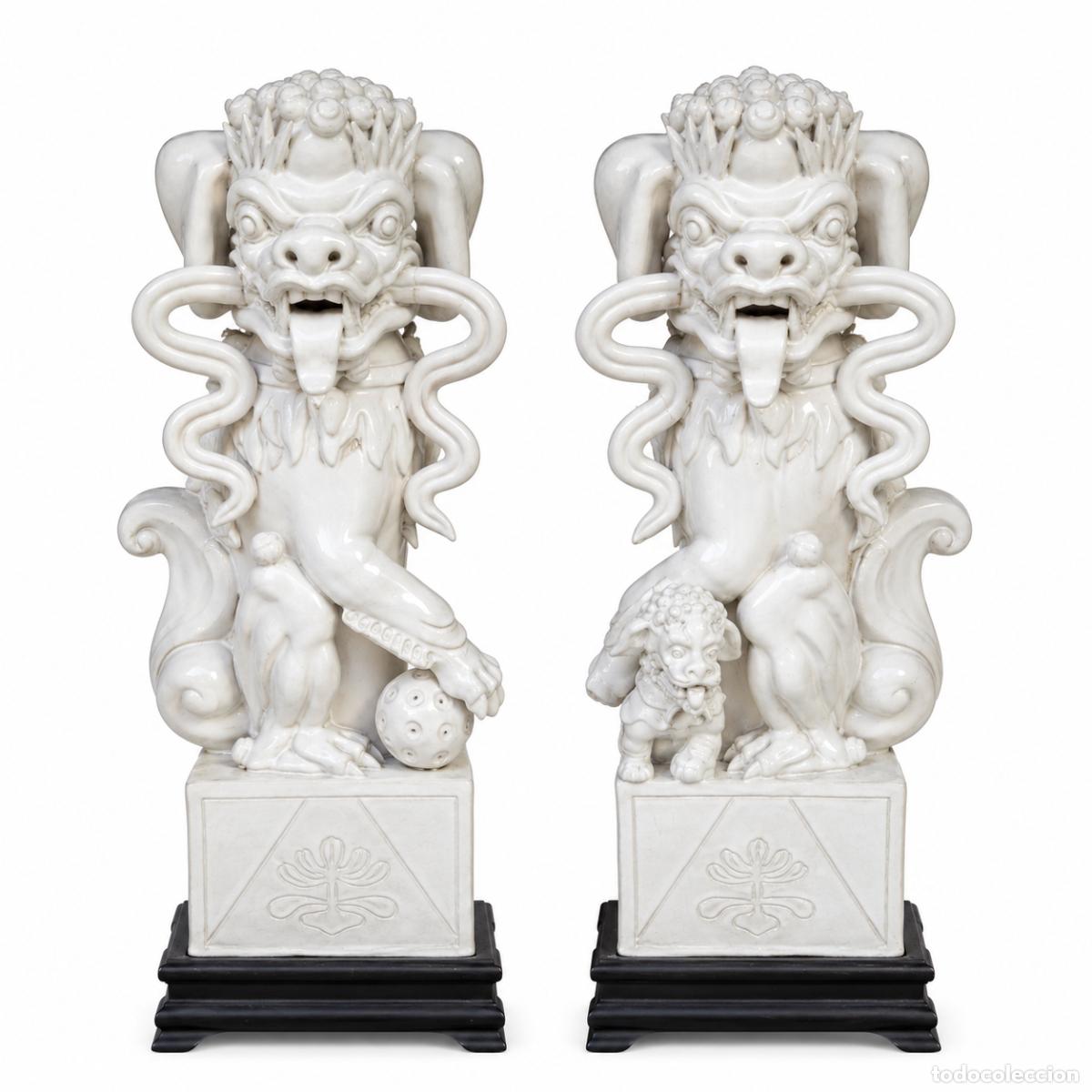 Antig&uuml;edades: Pareja Le&oacute;n de Foo (Fo o Shizi) Cer&aacute;mica vidriada, Dinast&iacute;a Qing, s. XIX - China