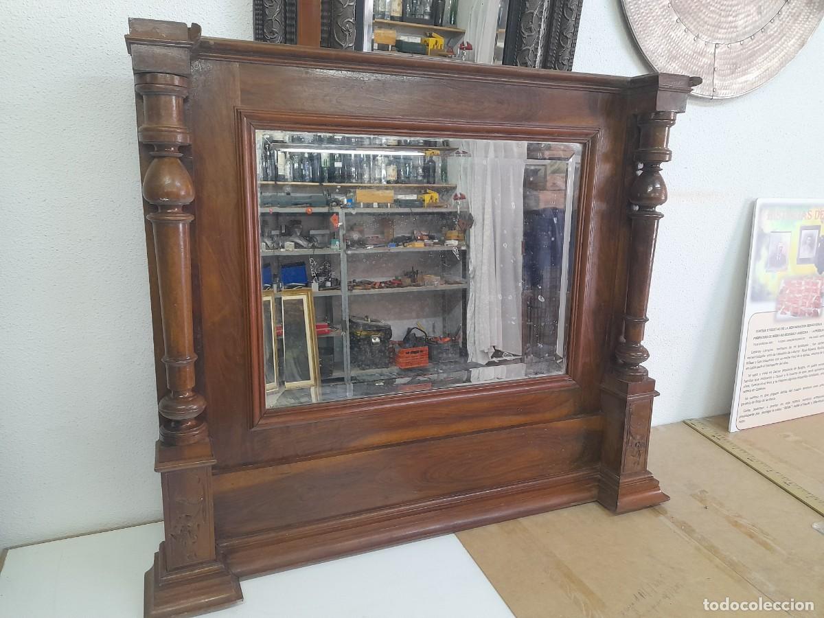 Antig&uuml;edades: ESPEJO DE BA&Ntilde;O EN NOGAL, PERTENECIA A UN MUEBLE BA&Ntilde;O.
