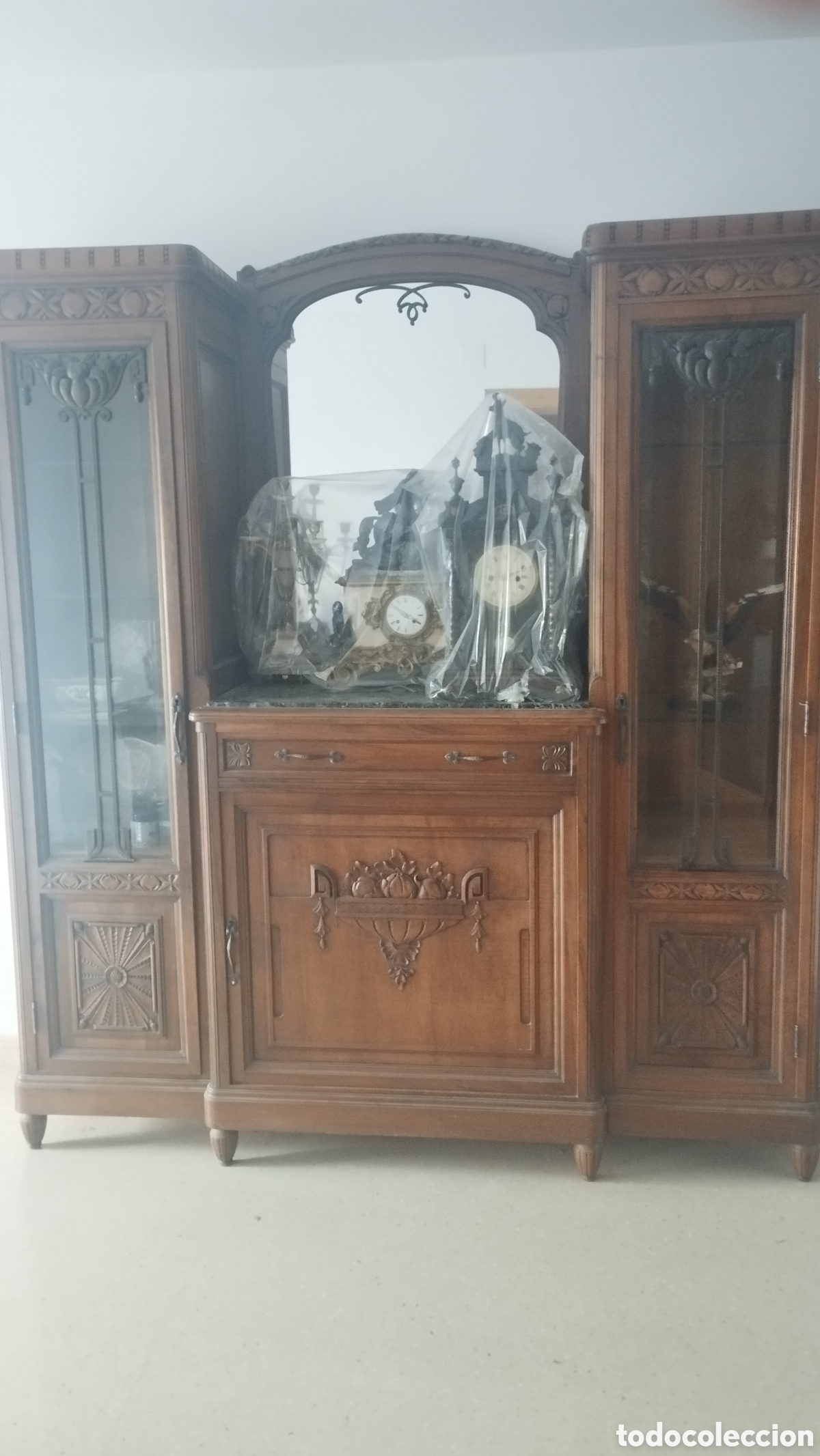Antig&uuml;edades: Bonito mueble de comedor antiguo