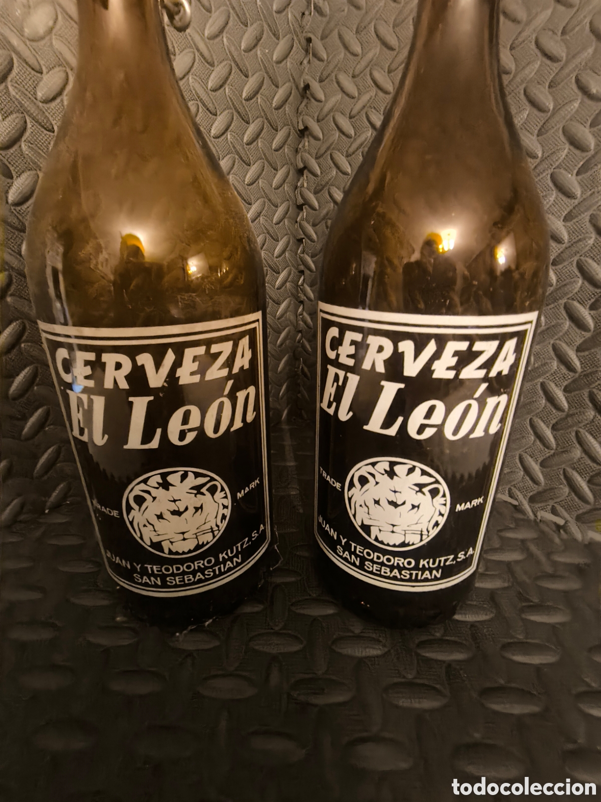 Antig&uuml;edades: Pareja de cervezas antiguas