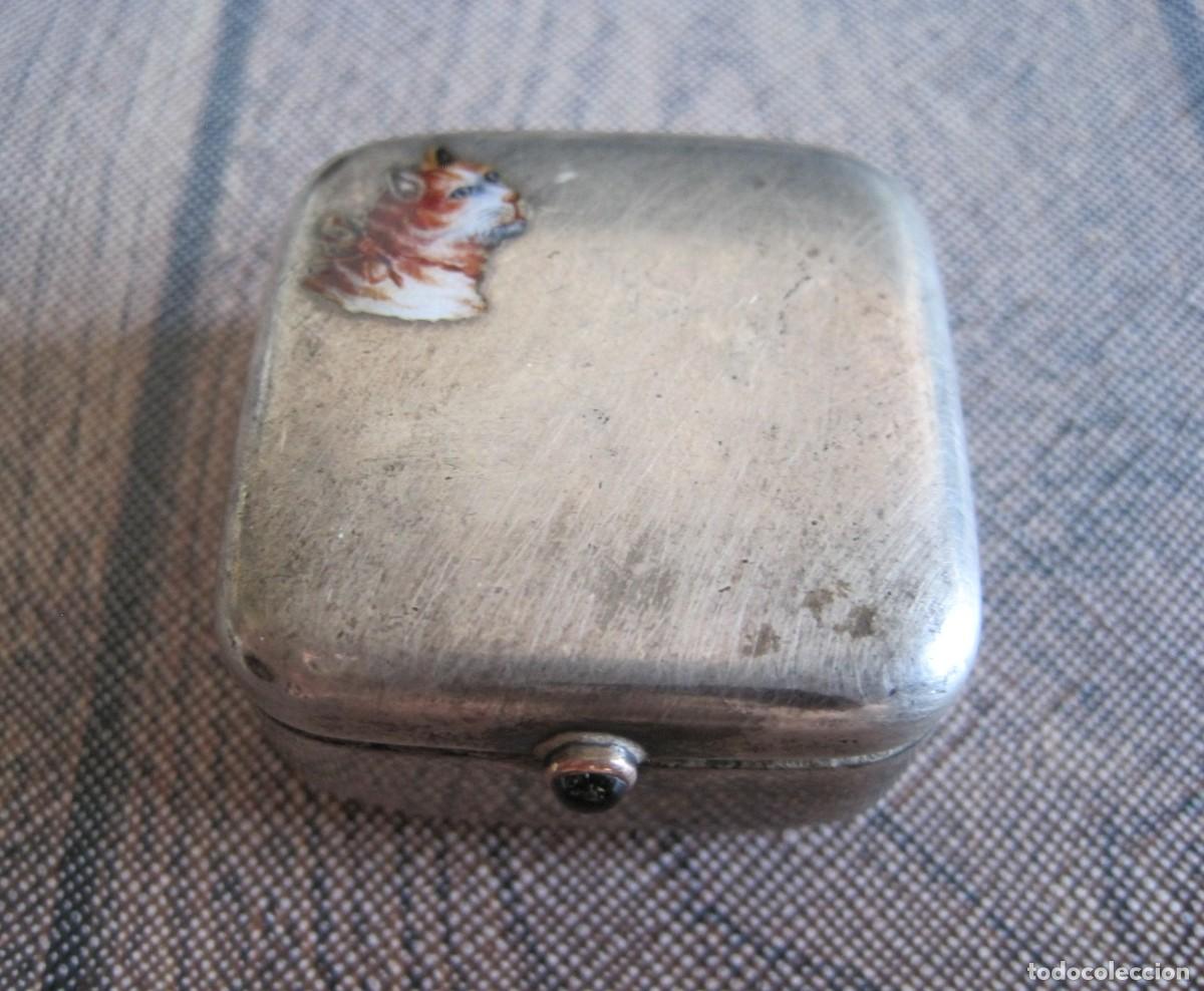 Antig&uuml;edades: Pastillero antiguo de plata - Foto 3