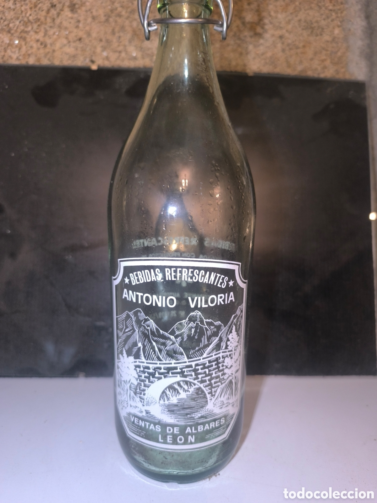 Antig&uuml;edades: Botella antigua de gaseosa