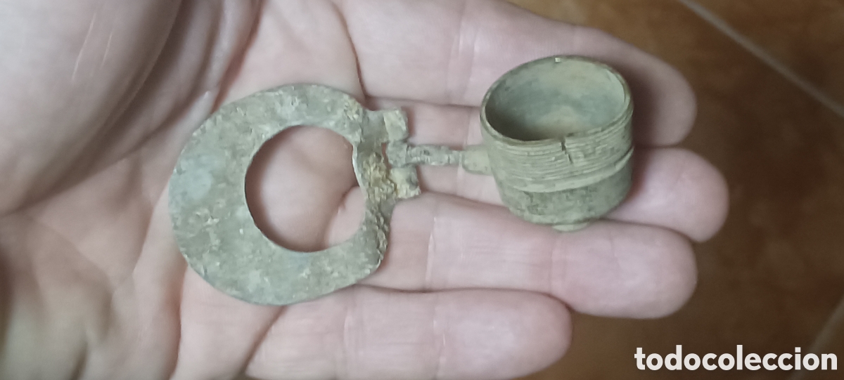 Antig&uuml;edades: Tapon metalico bote italiano