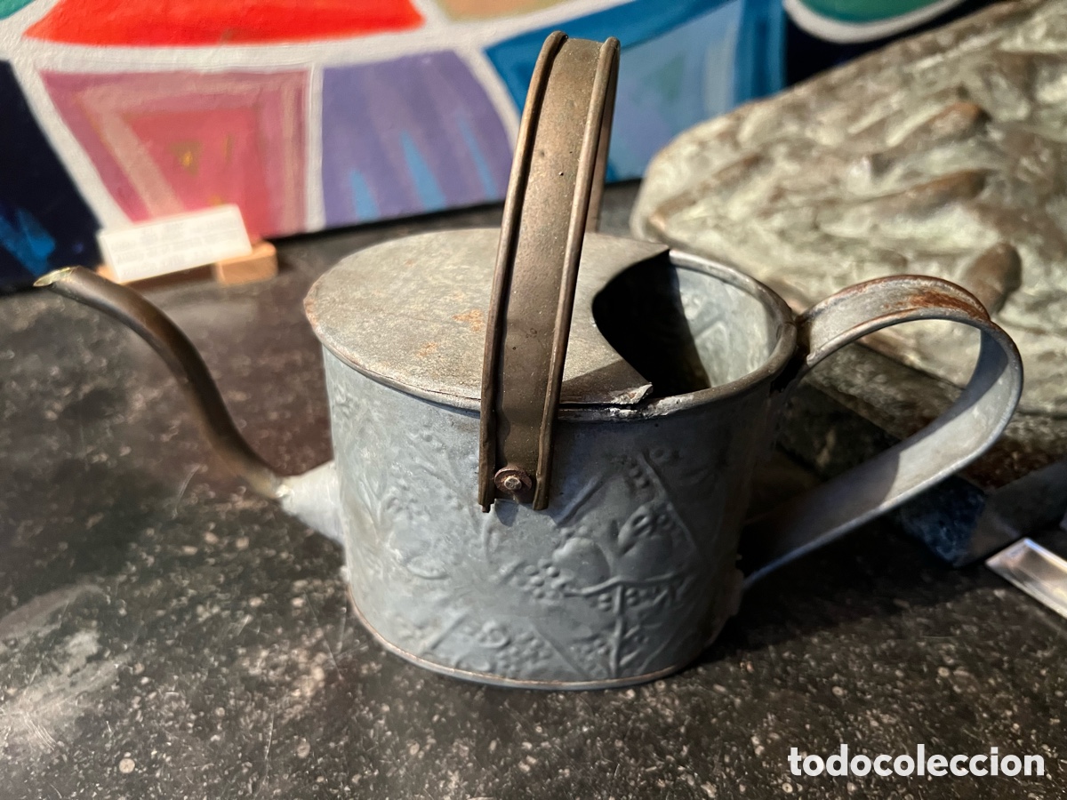 Antig&uuml;edades: Antiguo regador chapa - Foto 2