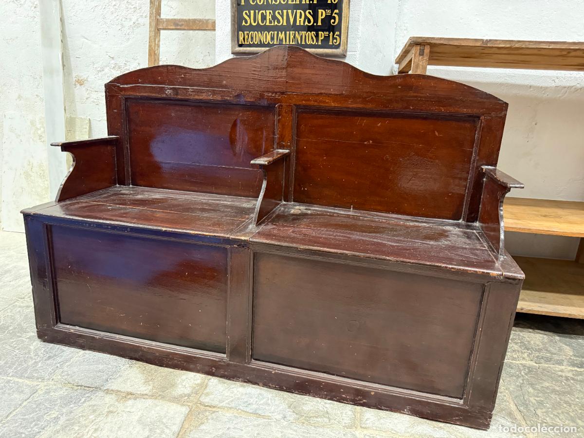 Antig&uuml;edades: ANTIGUO BANCO DE IGLESIA CON DOS ASIENTOS Y ALMACENAJE EN SU INTERIOR - RELIGIOSO