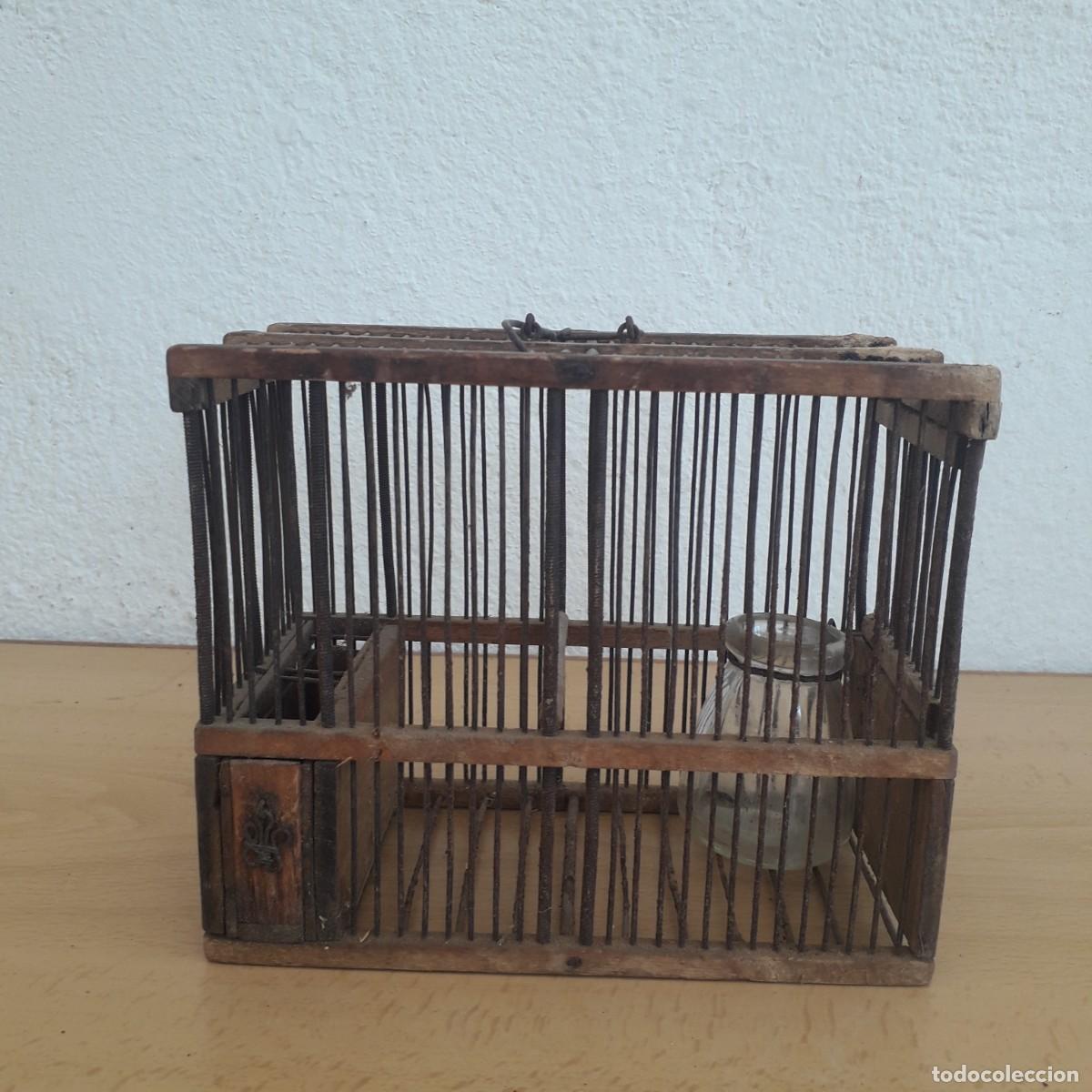 Antig&uuml;edades: JAULA ANTIGUA DE MADERA ARTESANAL J1