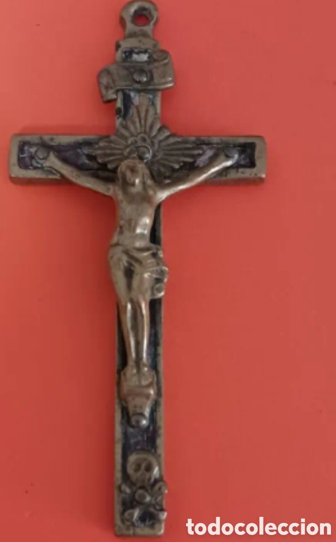 Antig&uuml;edades: Antigua cruz pectoral, bronce