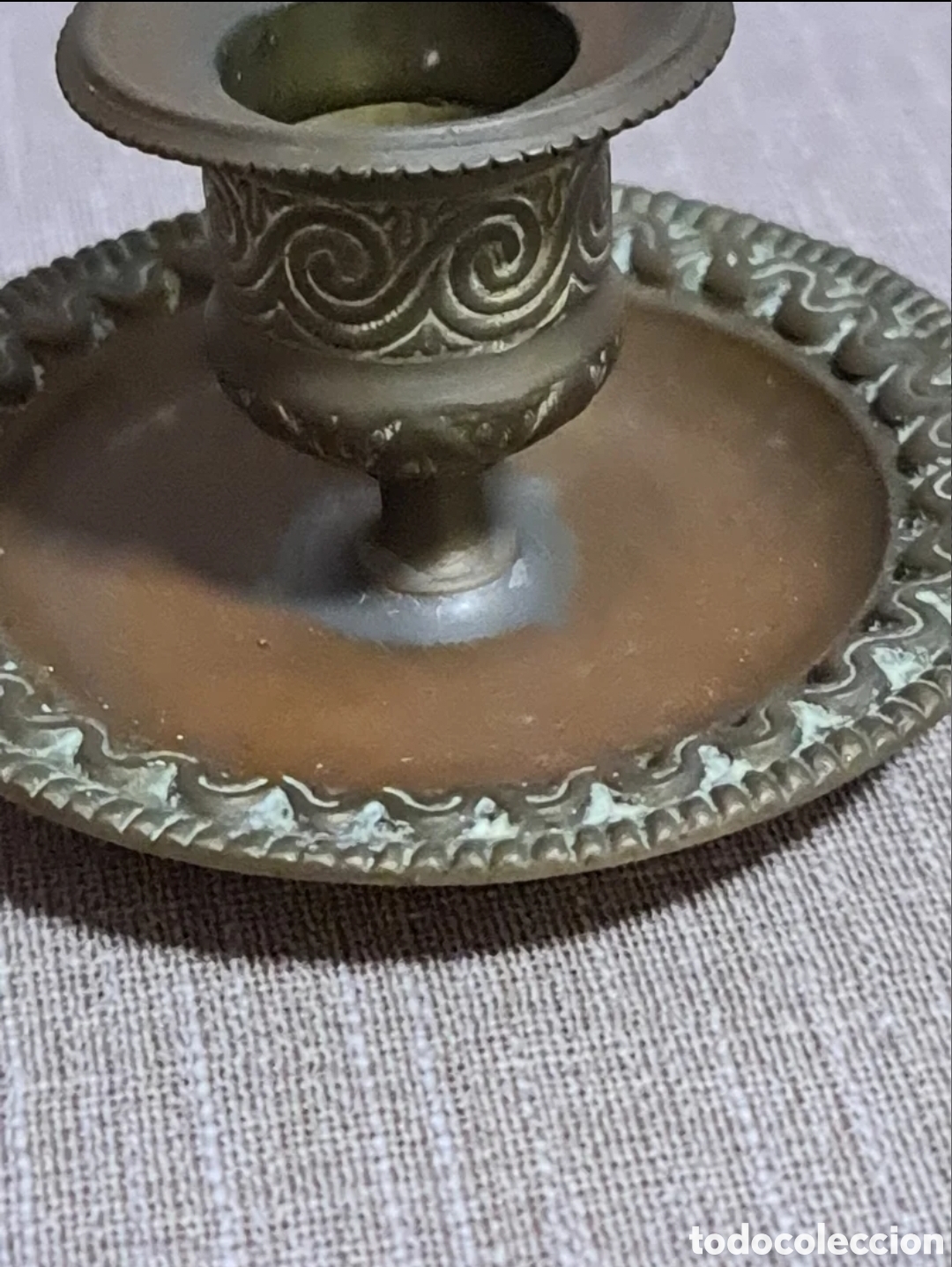 Antig&uuml;edades: Palmatoria o portavelas de bronce - Foto 2