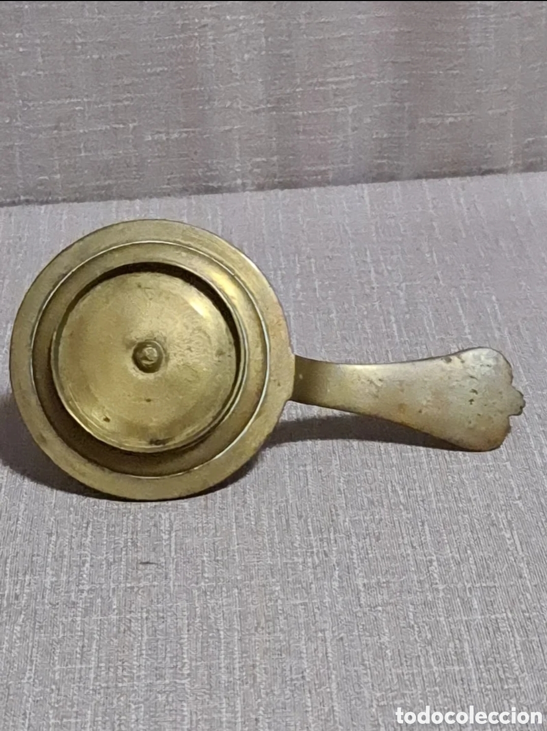 Antig&uuml;edades: Palmatoria o portavelas de bronce - Foto 6