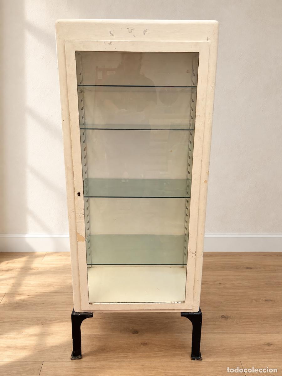 Antig&uuml;edades: ANTIGUA VITRINA M&Eacute;DICA DE METAL CON BALDAS DE CRISTAL &ndash; MUEBLE INDUSTRIAL DE HOSPITAL
