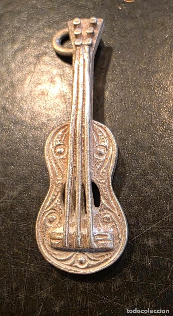 Antig&uuml;edades: Charm vintage guitarra espa&ntilde;ola en plata de ley 925 &ndash; miniatura tridimensional &ndash; 3 cm &ndash; joya musical
