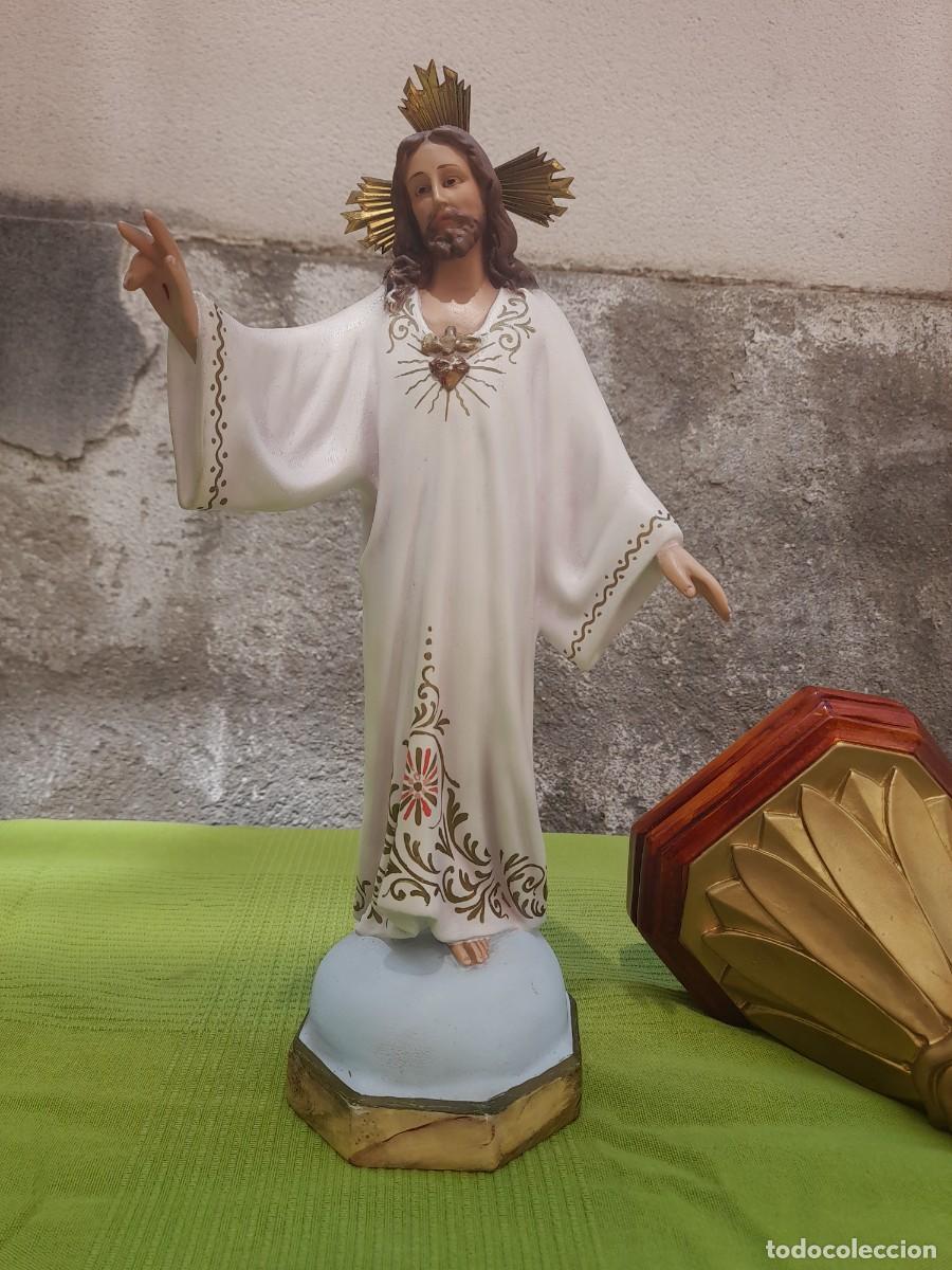 Antig&uuml;edades: Sagrado Coraz&oacute;n en estuco. OLOT