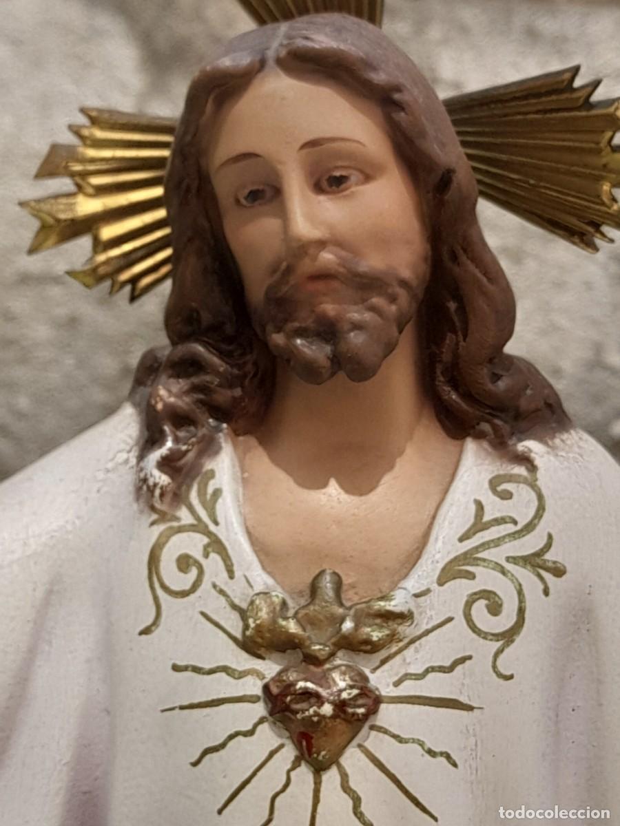 Antig&uuml;edades: Sagrado Coraz&oacute;n en estuco. OLOT - Foto 2
