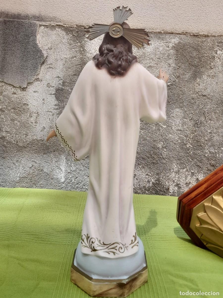 Antig&uuml;edades: Sagrado Coraz&oacute;n en estuco. OLOT - Foto 4