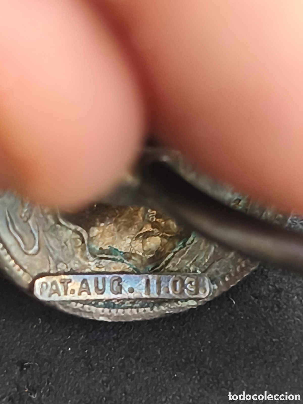 Antig&uuml;edades: Gemelos de plata repujada en forma de moneda - Foto 4