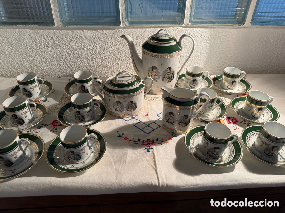 Antig&uuml;edades: Antiguo juego de caf&eacute; de porcelana de Limoges.