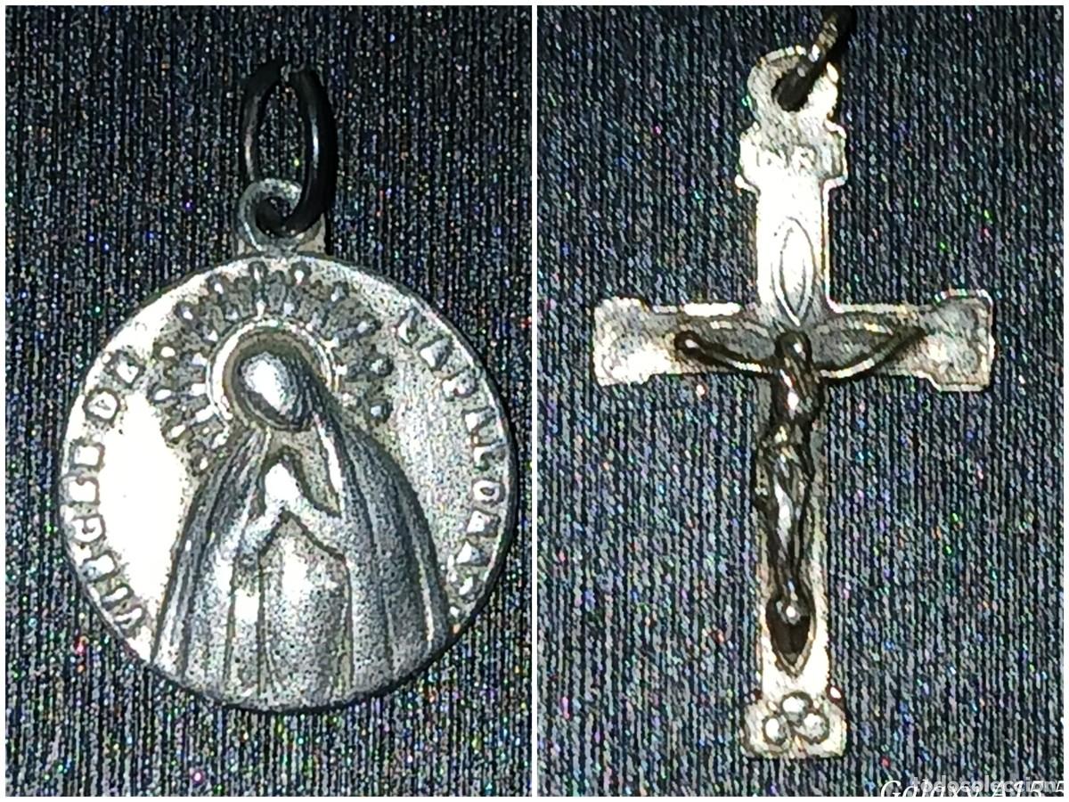 Antig&uuml;edades: Dos colgantes cat&oacute;licos, plata maciza,cruz y medalla.