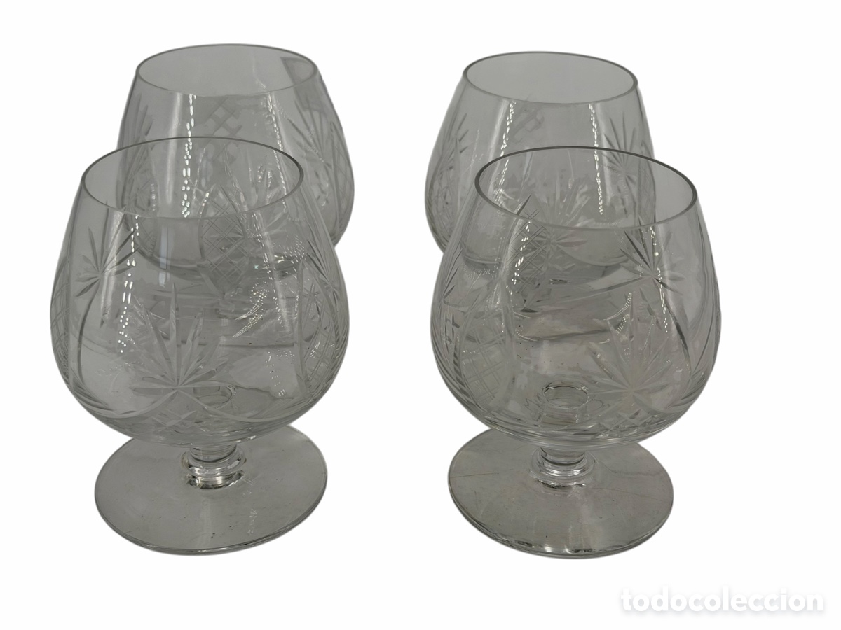 Antig&uuml;edades: Cuatro Copas de Cristal Tallado - Foto 1