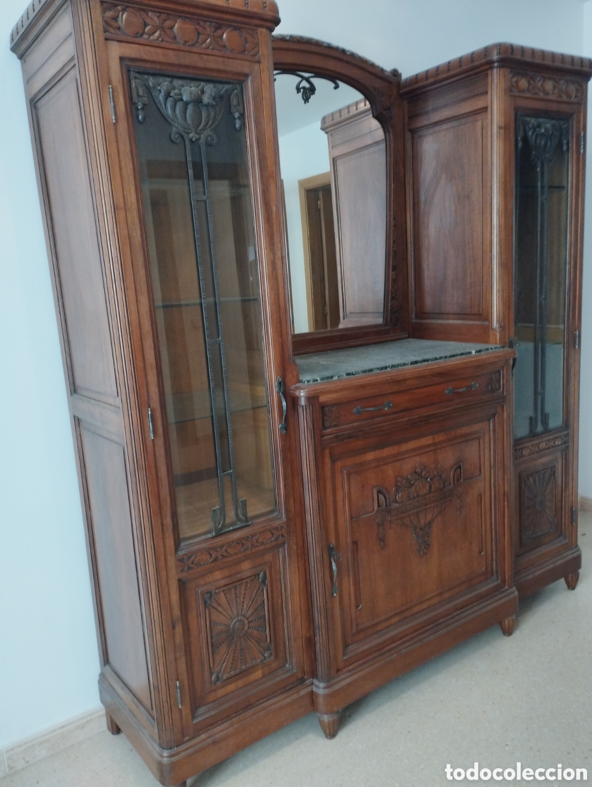 Antig&uuml;edades: Bonito mueble de comedor antiguo - Foto 3