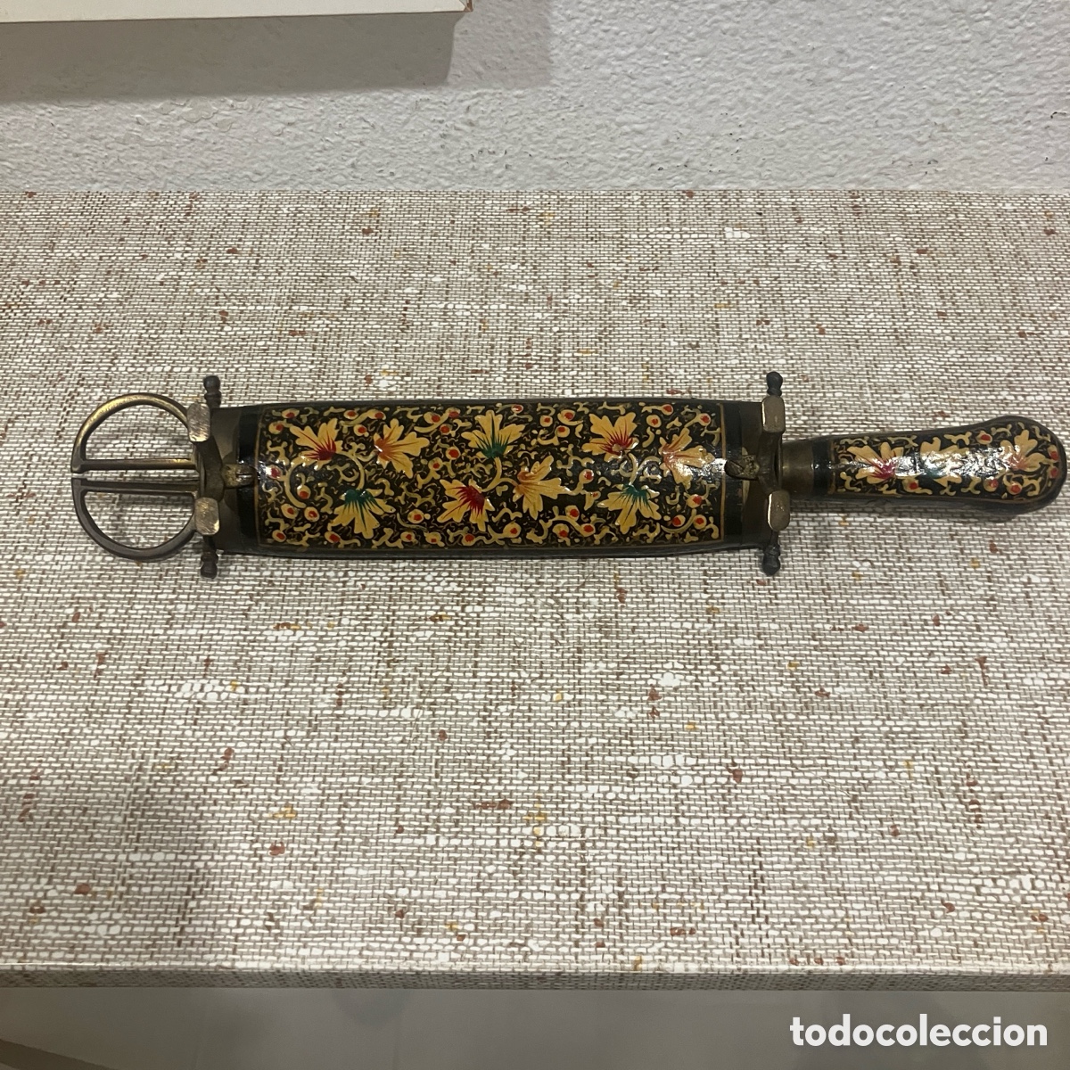 Antig&uuml;edades: Ornament&oacute; ma&ntilde;o echo de Asia