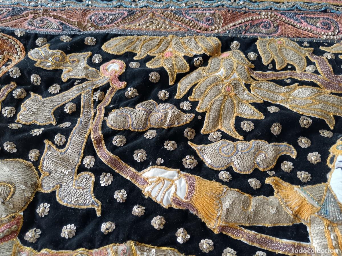 Antig&uuml;edades: TAPIZ ORIENTAL EN SEDA. - Foto 4