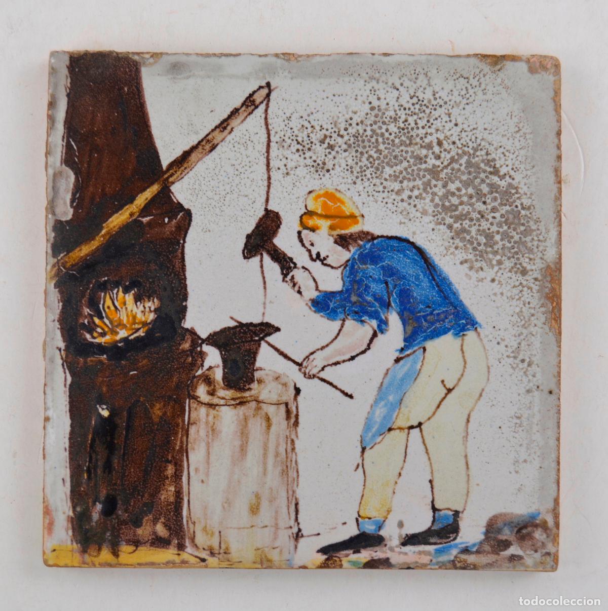 Oggetti Antichi: Herrero, azulejo de cer&aacute;mica catalana, serie Arts i Oficis, siglo XIX.