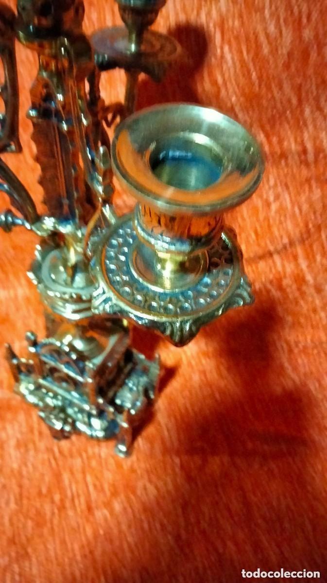 Antig&uuml;edades: candelabro de bronce macizo - Foto 4