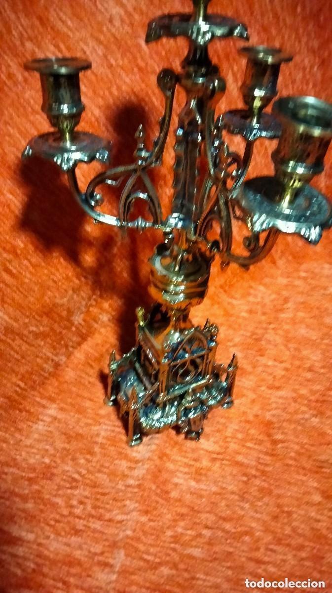 Antig&uuml;edades: candelabro de bronce macizo - Foto 13