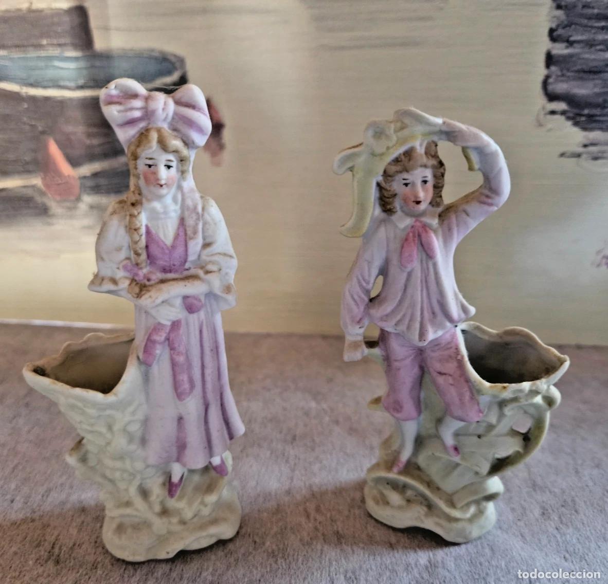 Antig&uuml;edades: OBJET VITRINE COUPLE DE 2 PORTES ALLUMETTES PYROGENE EN BISCUIT POLYCHROME
