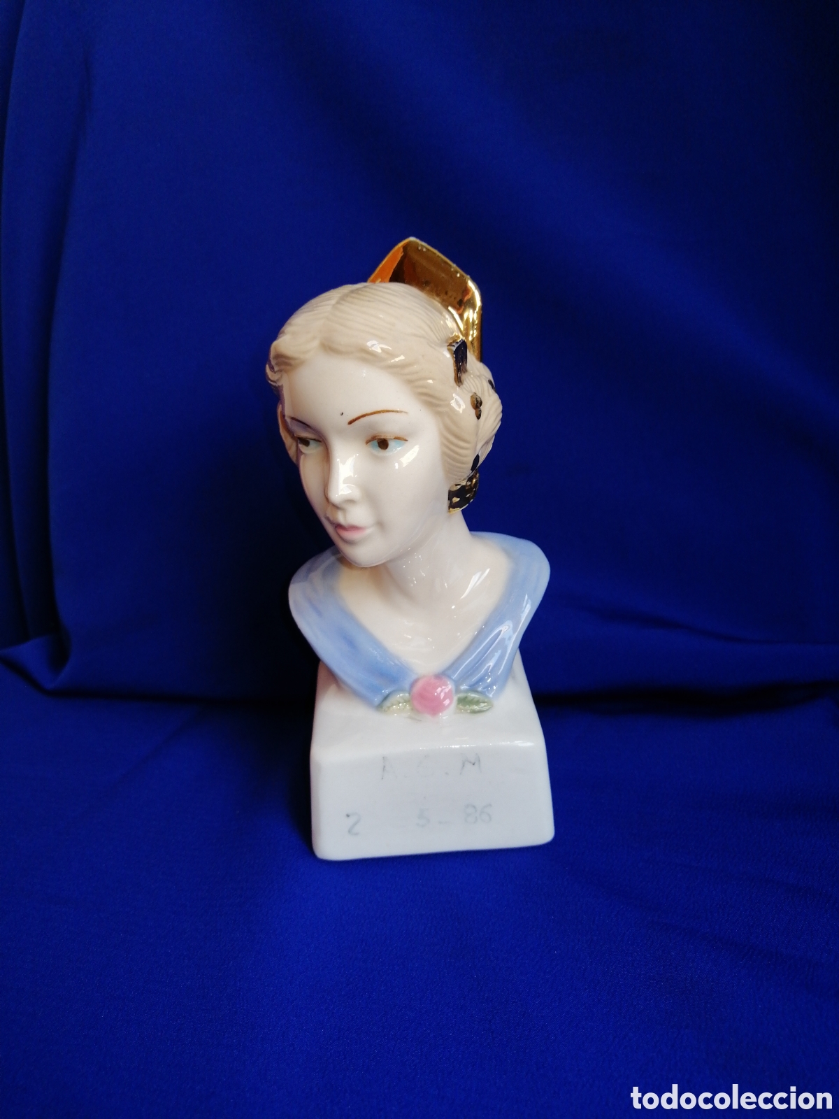 Antig&uuml;edades: FALLERA BUSTO DE FALLERA FIGURA A&Ntilde;O 1986