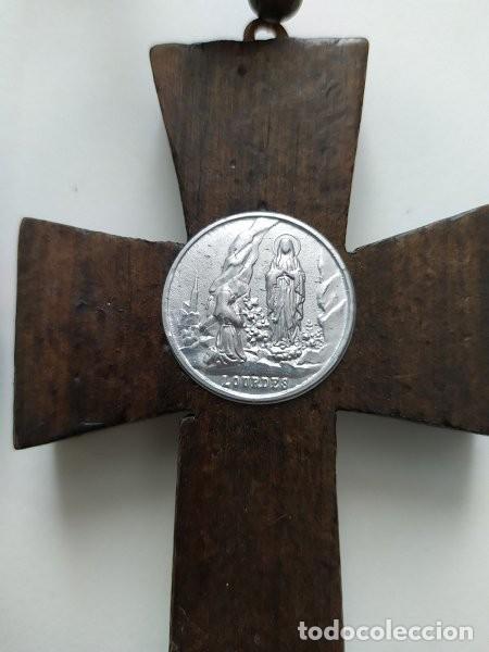 Antiguidades: Rosario de Lourdes. Gran tama&ntilde;o. Cuentas y cruz de madera. Largo 90 cm (ver descripci&oacute;n)