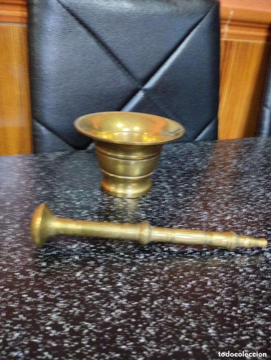 Antig&uuml;edades: gran almirez de bronce - Foto 4