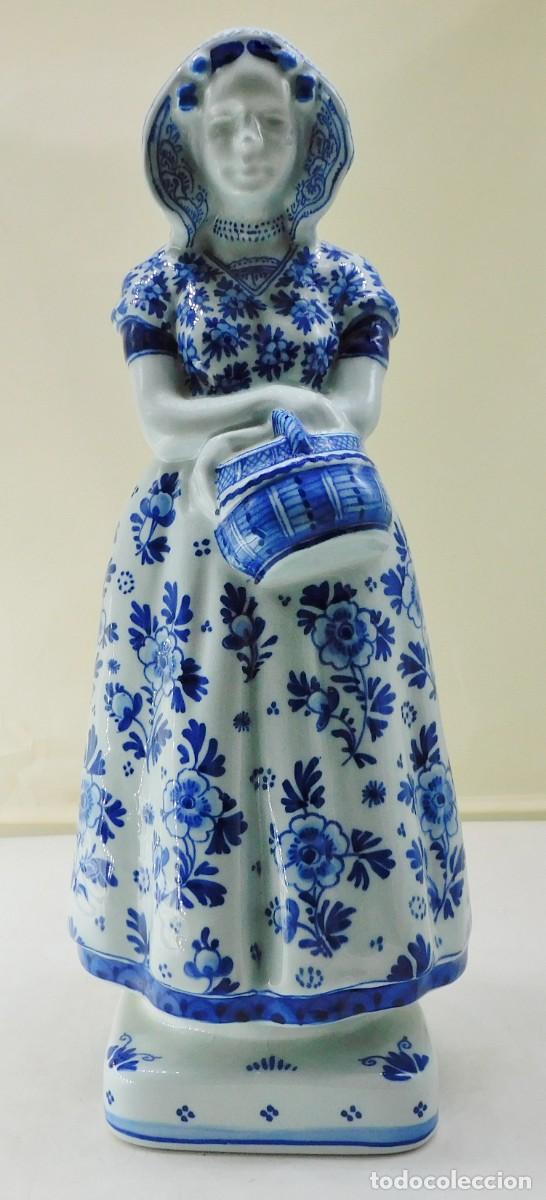 Antiguidades: FIGURA DE ALDEANA EN CER&Aacute;MICA DE DELFT (HOLANDA)
