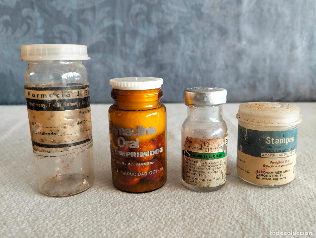 Antig&uuml;edades: Lote botes frascos de farmacia medicamentos stampen y otros cristal pl&aacute;stico mini a&ntilde;os 60