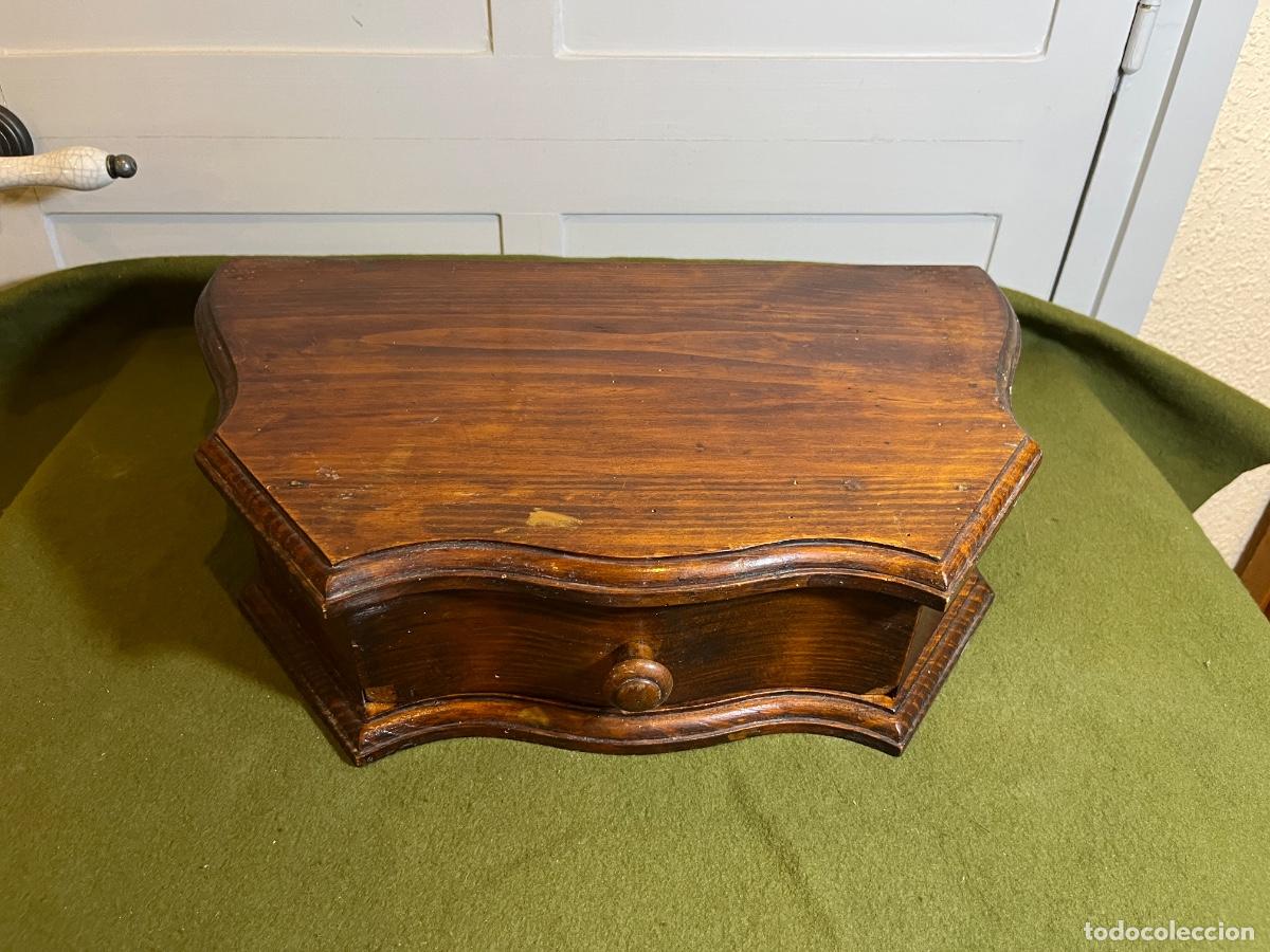 Antig&uuml;edades: Antigua consola de pared con caj&oacute;n en madera maciza &ndash; Repisa colgante estilo Isabelino &ndash; Siglo XIX /