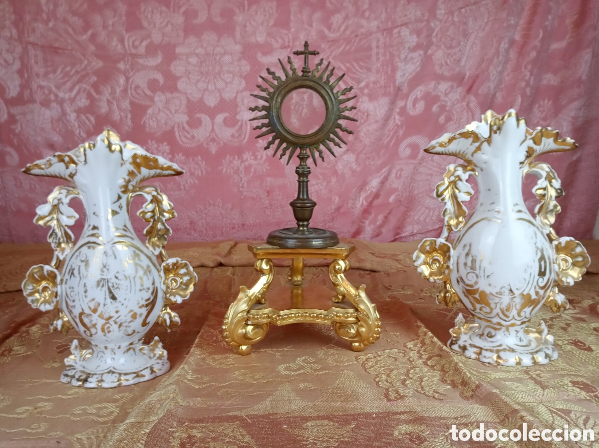 Antig&uuml;edades: Ostensorio, custodia, relicario. S. XVI/XVII. 23 CMS