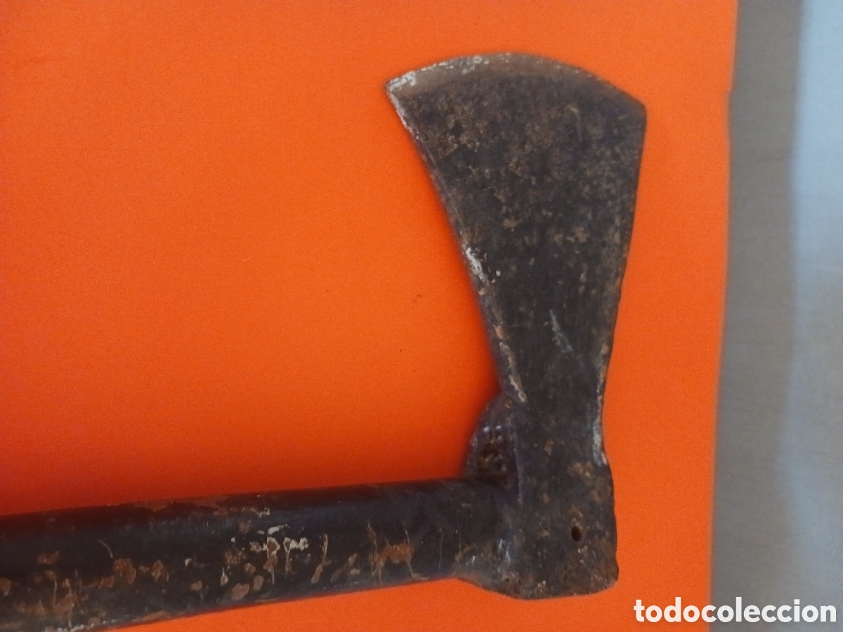 Antig&uuml;edades: Antigua hacha con mango de hierro - Foto 4